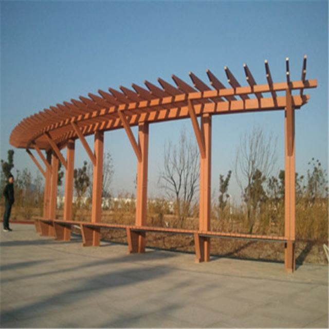 פרגולה עץ פלסטיק מורכב גן